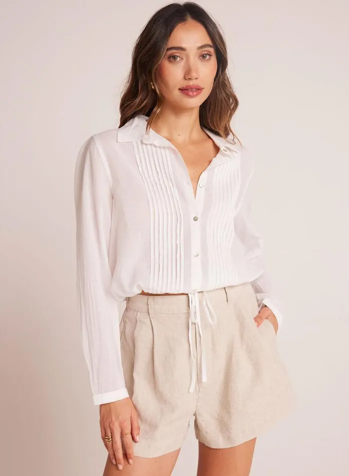 Bella Dahl Pleat Front Trouser Short 8211 Linen Sand Women Shorts