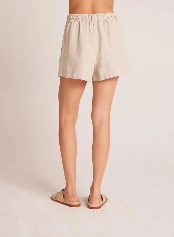 Bella Dahl Pleat Front Trouser Short 8211 Linen Sand Women Shorts Bella Dahl Pleat Front Trouser Short 8211 Linen Sand Women Shorts