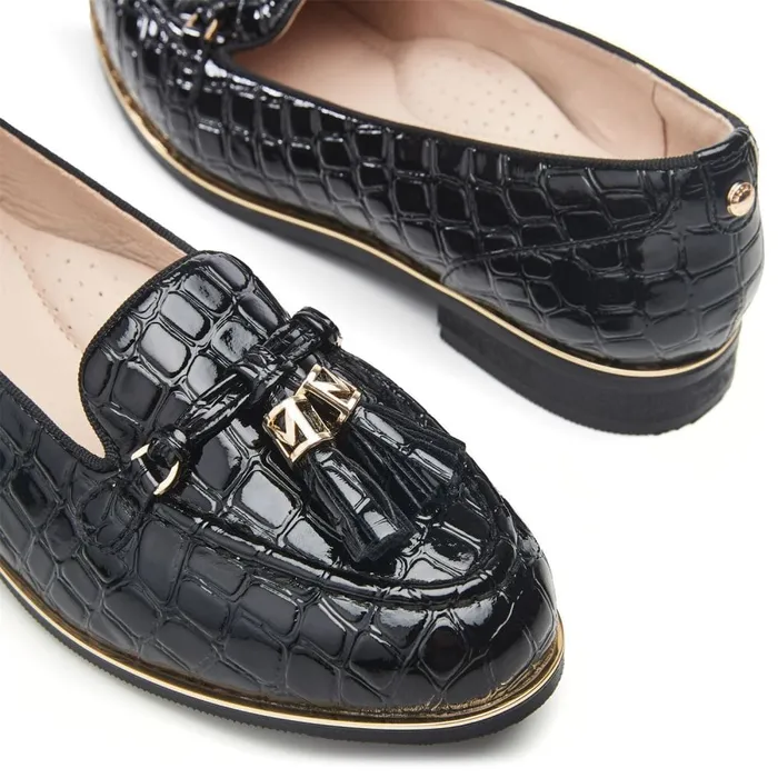 Brogues And Loafers Women Moda In Pelle Evvaa Black Patent Mocc Croc