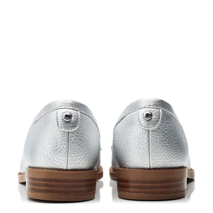 Brogues And Loafers Women Moda In Pelle Frennchie Silver Patent Mocc Croc