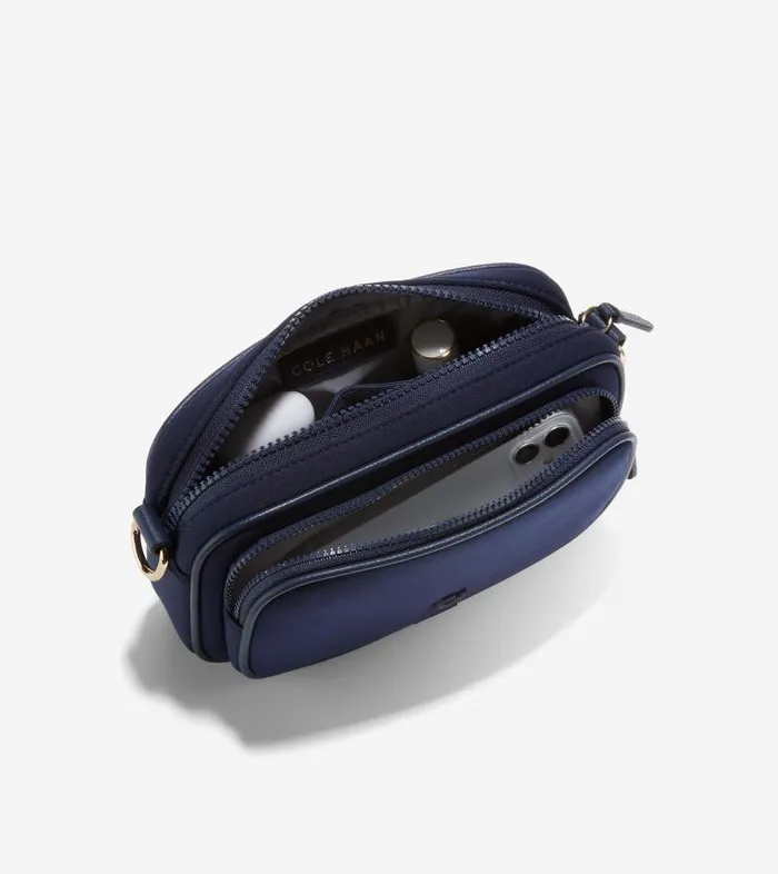 Cole Haan Bags and Backpacks Women Men039s Neoprene Transit Bag Blue Cole Haan Bags and Backpacks Women Men039s Neoprene Transit Bag Blue