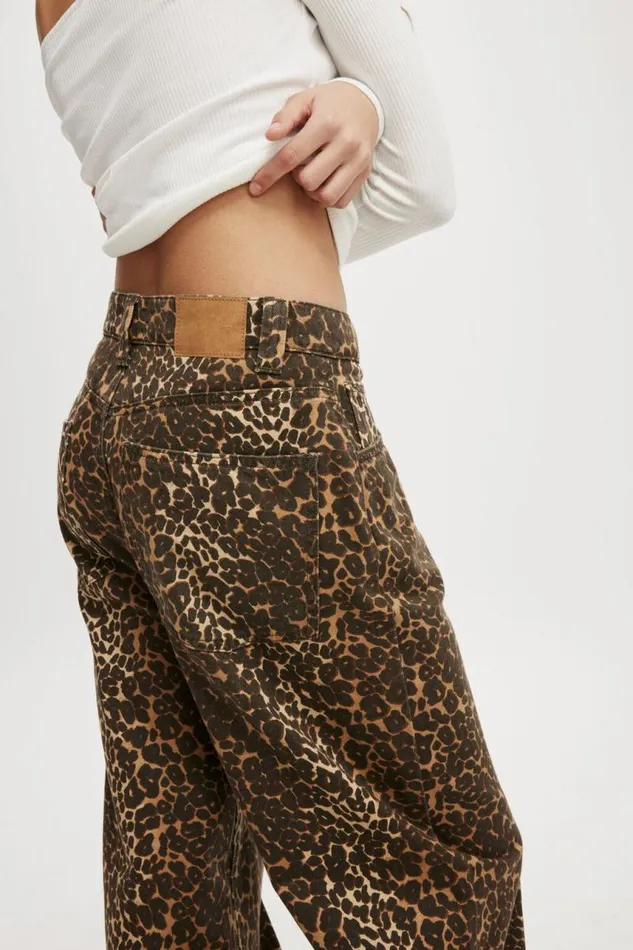 Cotton On Jeans Super Baggy Jean Leopardcarpenter 8211 Women Cotton On Jeans Super Baggy Jean Leopardcarpenter 8211 Women