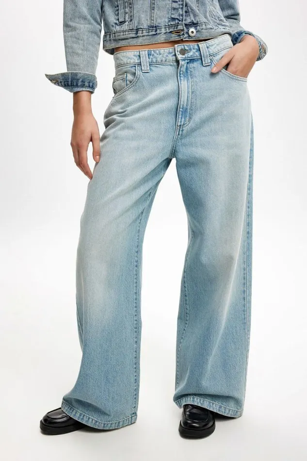 Cotton On Jeans Super Baggy Jean Sunfaded Blue 8211 Women Cotton On Jeans Super Baggy Jean Sunfaded Blue 8211 Women