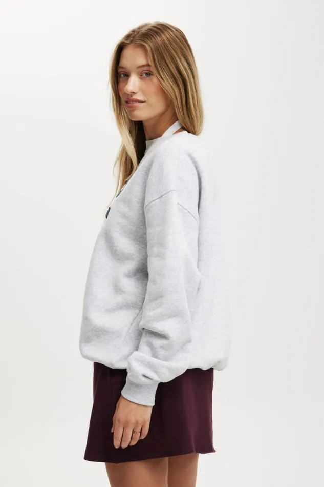 Cotton On SweatsandHoodies Classic Fleece Graphic Crew Sweatshirt 1982 Soho Soft Grey Marle 8211 Women Cotton On SweatsandHoodies Classic Fleece Graphic Crew Sweatshirt 1982 Soho Soft Grey Marle 8211 Women