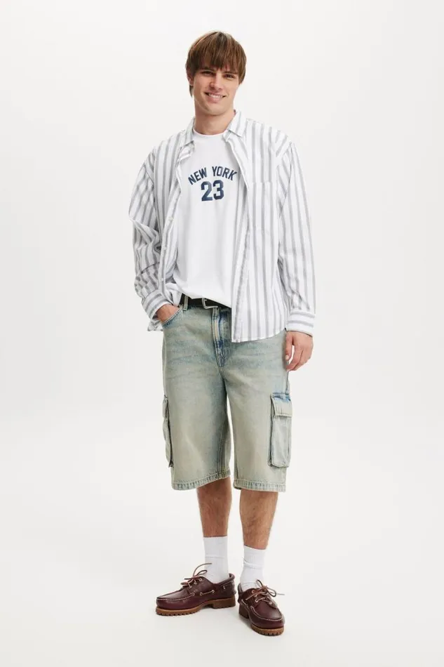 Cotton On Tees and Tanks Box Fit College TShirt Whitenew York 23 Navy 8211 Men Cotton On Tees and Tanks Box Fit College TShirt Whitenew York 23 Navy 8211 Men