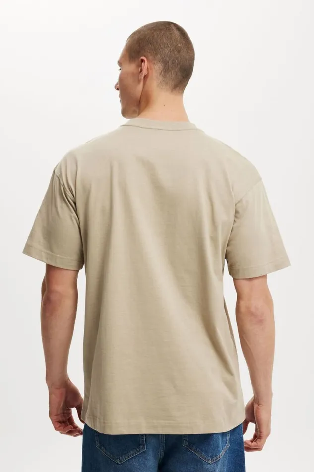 Cotton On Tees and Tanks Box Fit Easy TShirt Gravel Stonemaiden Ensemble 8211 Men Cotton On Tees and Tanks Box Fit Easy TShirt Gravel Stonemaiden Ensemble 8211 Men