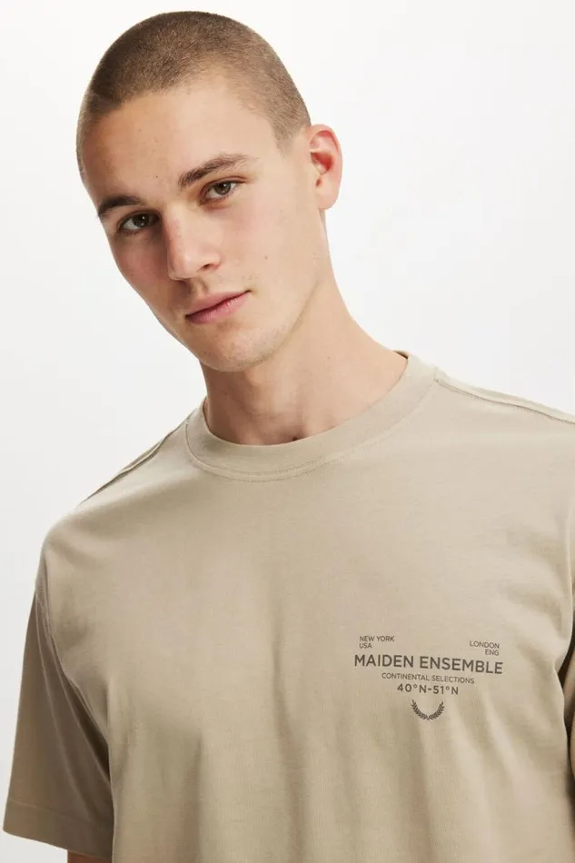 Cotton On Tees and Tanks Box Fit Easy TShirt Gravel Stonemaiden Ensemble 8211 Men Cotton On Tees and Tanks Box Fit Easy TShirt Gravel Stonemaiden Ensemble 8211 Men