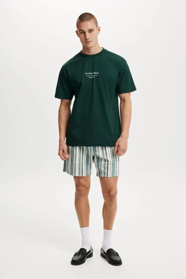 Cotton On Tees and Tanks Box Fit Easy TShirt Pineneedle Green747 West Avenue 8211 Men Cotton On Tees and Tanks Box Fit Easy TShirt Pineneedle Green747 West Avenue 8211 Men