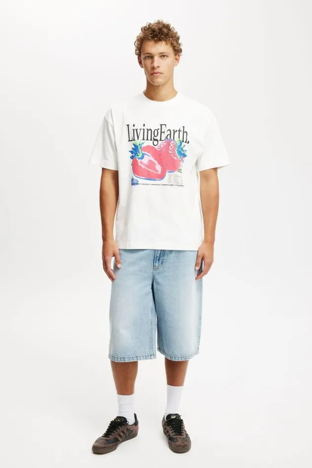 Cotton On Tees and Tanks Box Fit Graphic TShirt Vintage Whiteliving Earth 8211 Men Cotton On Tees and Tanks Box Fit Graphic TShirt Vintage Whiteliving Earth 8211 Men