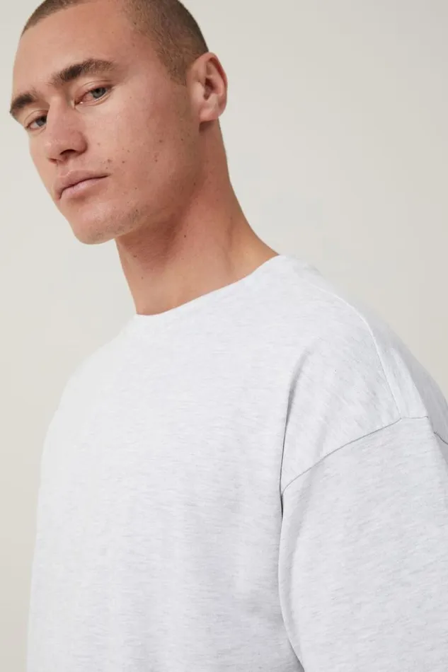 Cotton On Tees and Tanks Box Fit Scooped Hem TShirt White Marle 8211 Men Cotton On Tees and Tanks Box Fit Scooped Hem TShirt White Marle 8211 Men