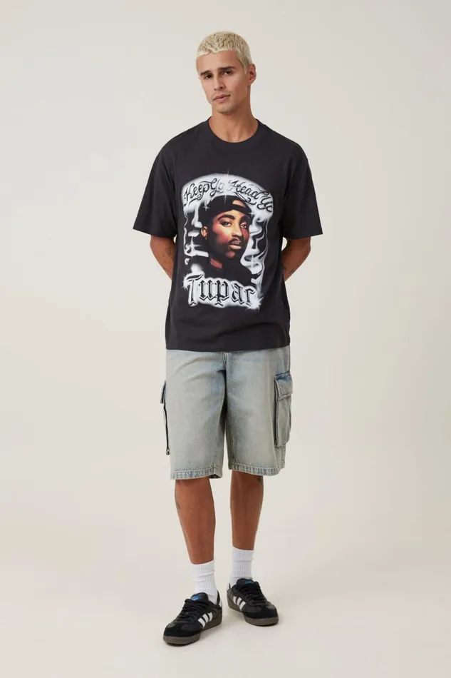 Cotton On Tees and Tanks Loose Fit Music TShirt Lcn Bra Washed Blacktupac 8211 Airbrush 8211 Men Cotton On Tees and Tanks Loose Fit Music TShirt Lcn Bra Washed Blacktupac 8211 Airbrush 8211 Men