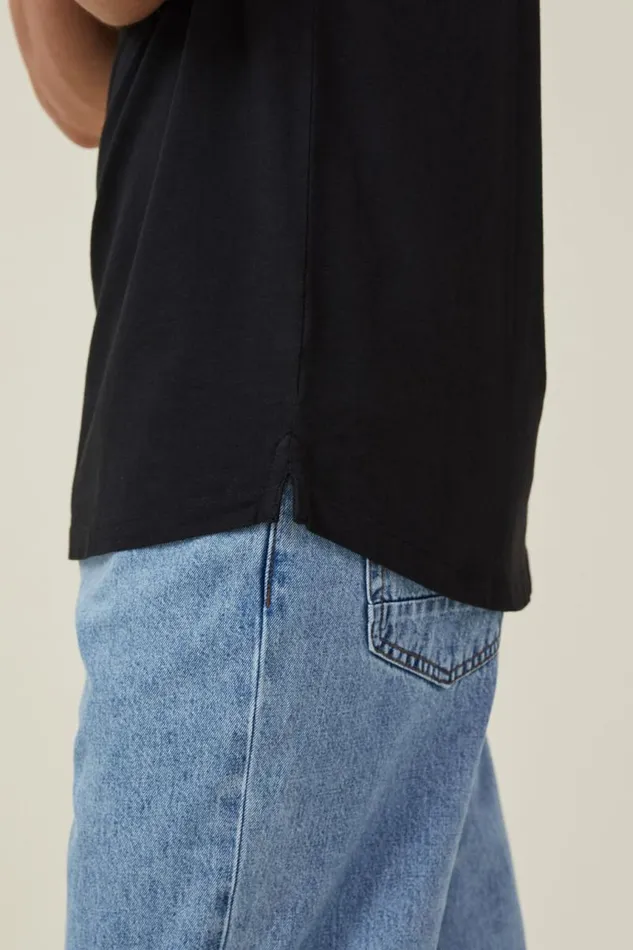 Cotton On Tees and Tanks Organic Longline TShirt Black 8211 Men Cotton On Tees and Tanks Organic Longline TShirt Black 8211 Men