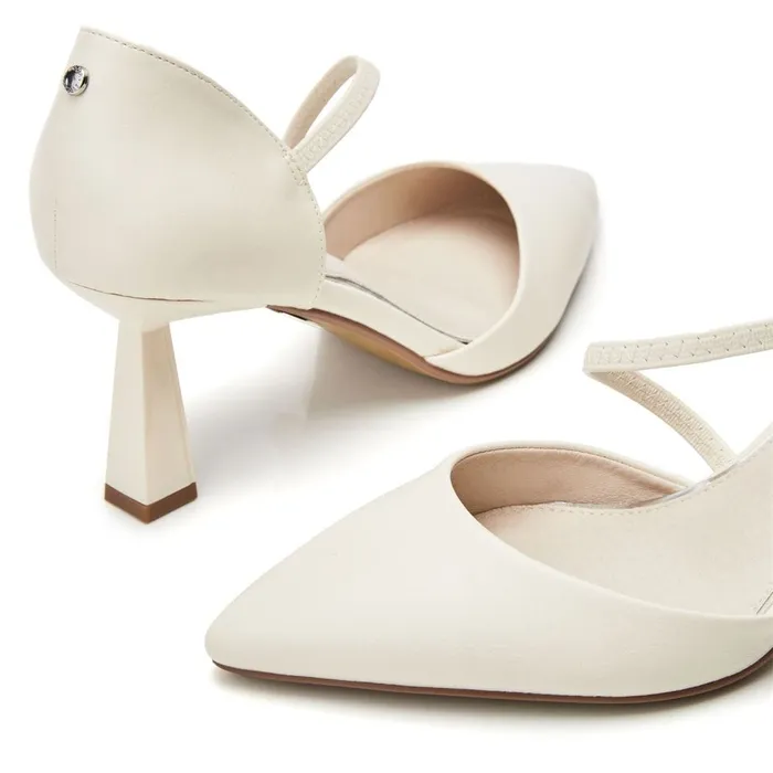 Court Shoes Women Moda In Pelle Camariya Off White Porvair
