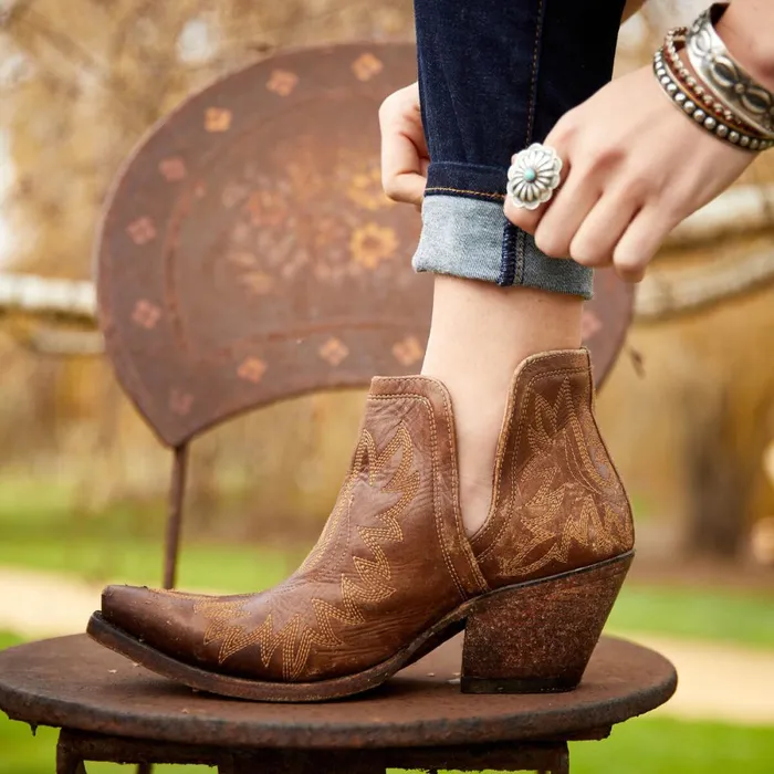 Dixon Bootie Naturally Distressed Brown Women Ariat Western Boots Dixon Bootie Naturally Distressed Brown Women Ariat Western Boots