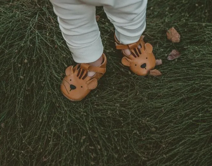 Donsje Amsterdam Shoes Baby Spark Classic Shoes Camel Classic Leather