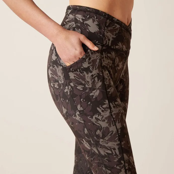 Eos Etch Half Grip Tight Exploded Black Floral Women Ariat Pants and Shorts Eos Etch Half Grip Tight Exploded Black Floral Women Ariat Pants and Shorts