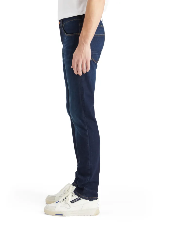Essential Ralston Regular Slim Jeans 8211 Beaten Blue Beaten Blue Men Scotch and Soda Essentials Essential Ralston Regular Slim Jeans 8211 Beaten Blue Beaten Blue Men Scotch and Soda Essentials