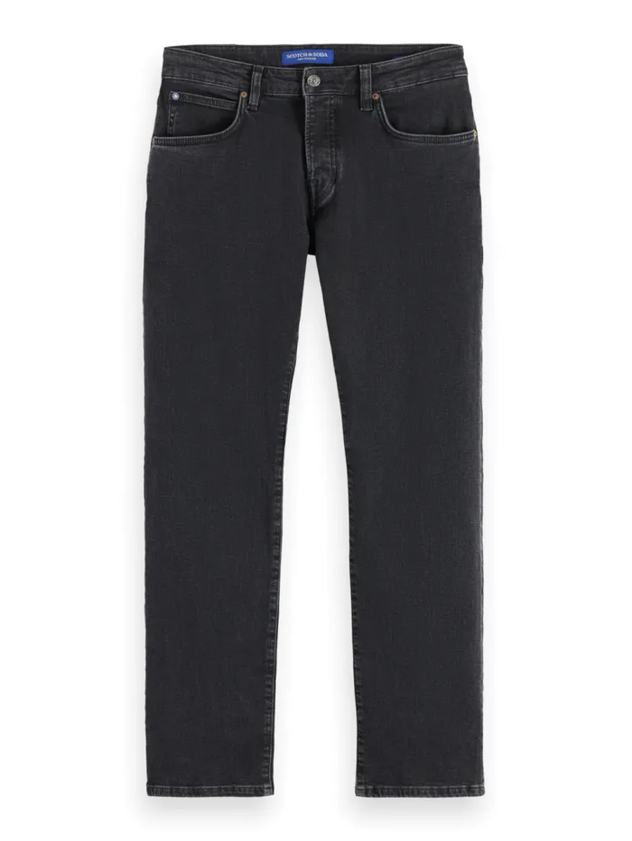 Essential THE ZEE STRAIGHT JEANS CITY BLACK City Black Men Scotch and Soda Essentials Essential THE ZEE STRAIGHT JEANS CITY BLACK City Black Men Scotch and Soda Essentials