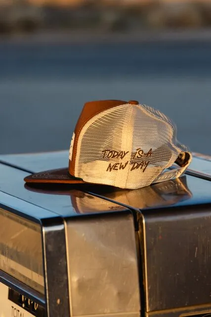 JOE JONAS X SCOTCH SODA TRUCKER CAP Bison Men Scotch and Soda Hats Scarves and Gloves JOE JONAS X SCOTCH SODA TRUCKER CAP Bison Men Scotch and Soda Hats Scarves and Gloves
