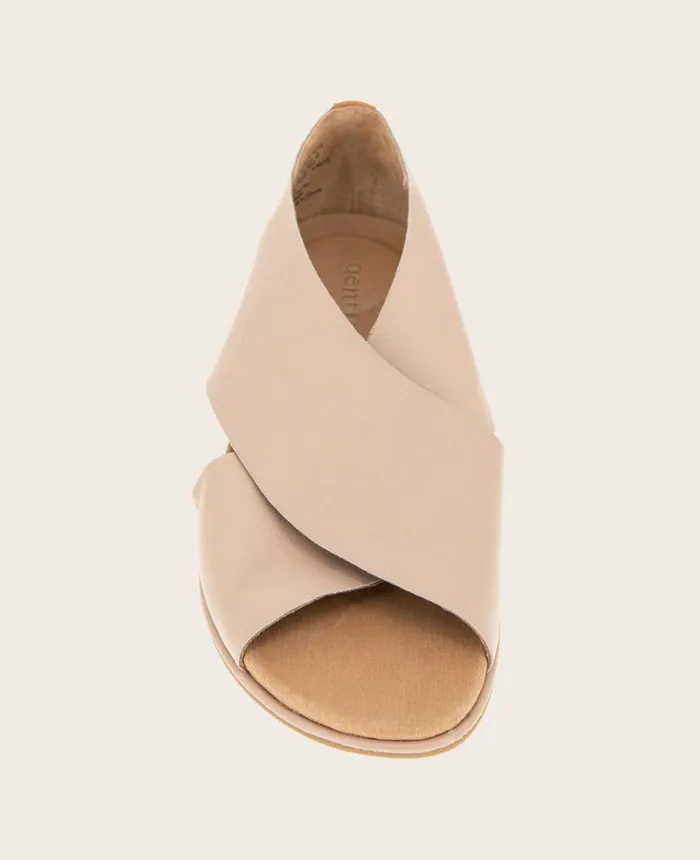 Kenneth Cole Sandals and Wedges Women GENTLE SOULS 8211 Laniey XBand Leather Sandal Chai