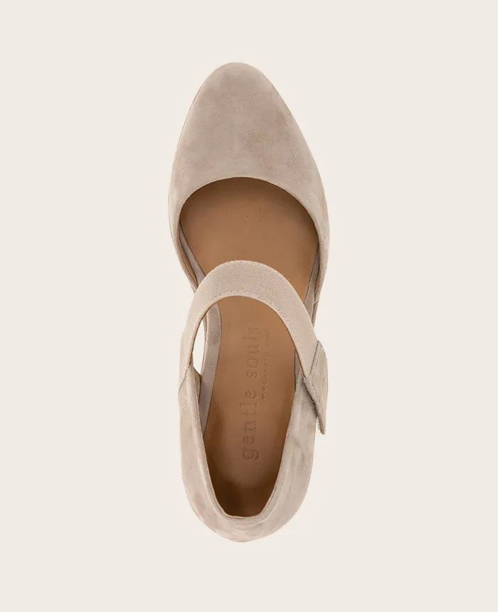 Kenneth Cole Sandals and Wedges Women GENTLE SOULS Oriana Suede Wedge Mushroom Suede Kenneth Cole Sandals and Wedges Women GENTLE SOULS Oriana Suede Wedge Mushroom Suede