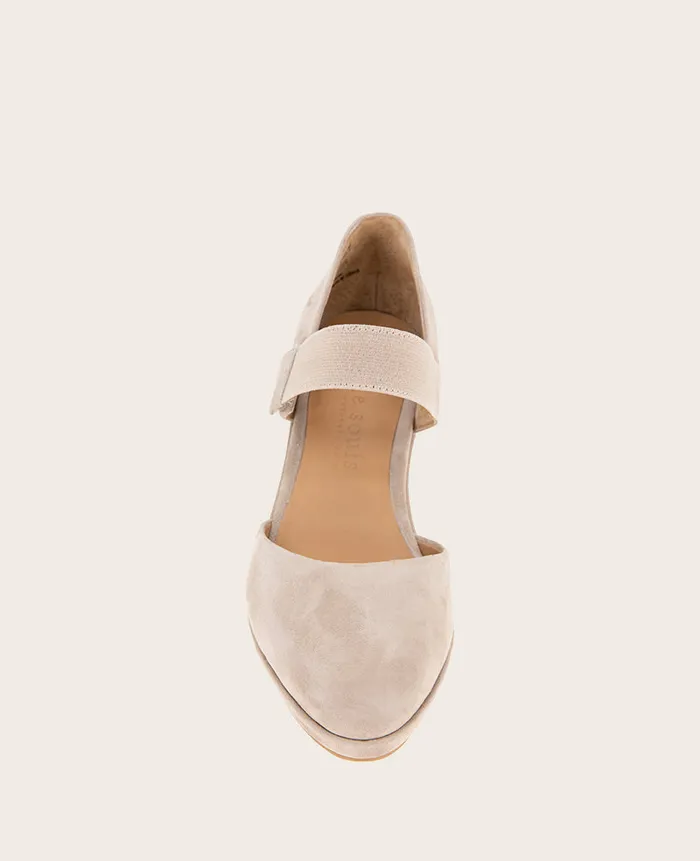 Kenneth Cole Sandals and Wedges Women GENTLE SOULS Oriana Suede Wedge Mushroom Suede Kenneth Cole Sandals and Wedges Women GENTLE SOULS Oriana Suede Wedge Mushroom Suede