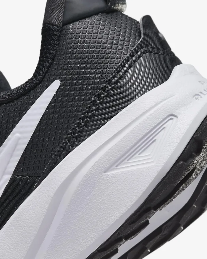 Kids Nike Star Runner 4 BlackAnthraciteWhite Nike Running