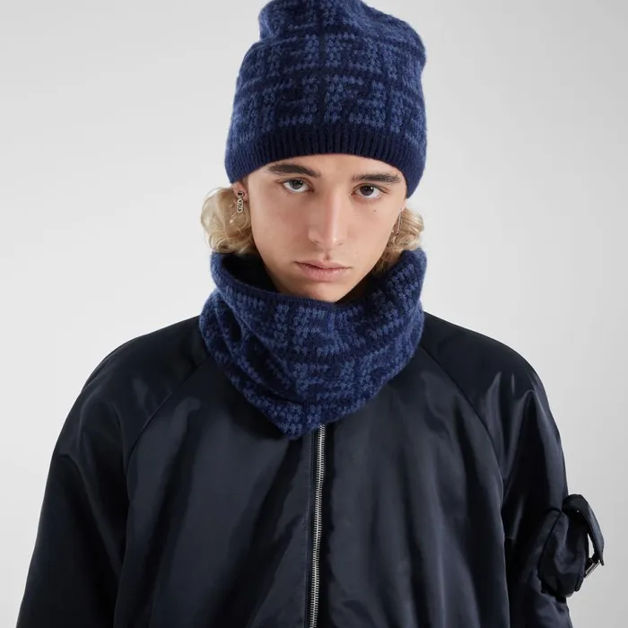 Man Blue Cashmere Collar Blue Fendi Scarves