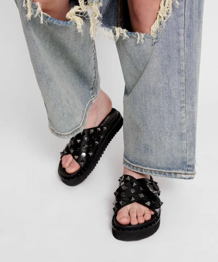 One Teaspoon Footwear IGGY STUDDED CROSS OVER SLIDE 8211 Women One Teaspoon Footwear IGGY STUDDED CROSS OVER SLIDE 8211 Women