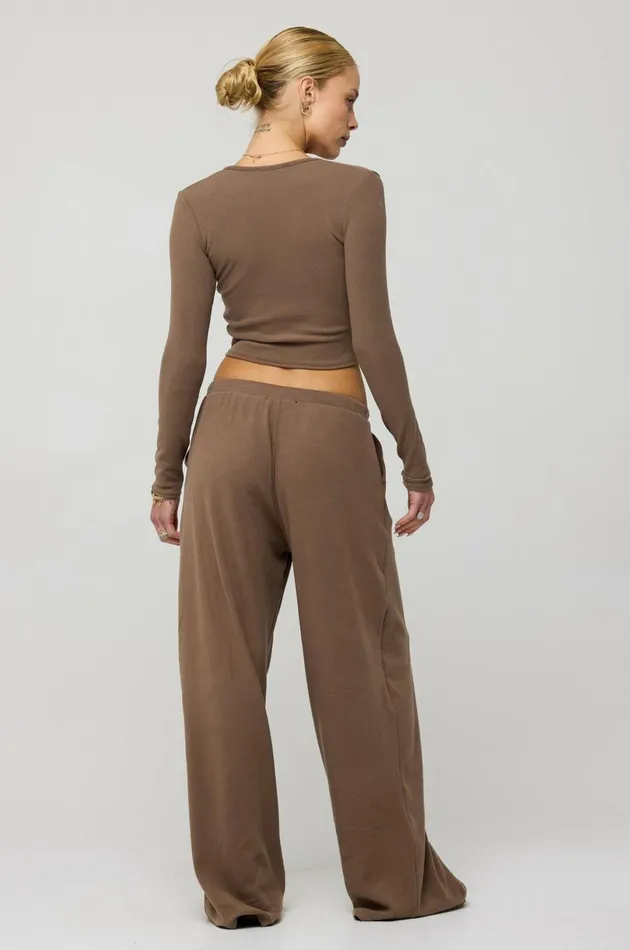 RESA Lounge Henley Rib In Chai 8211 Women