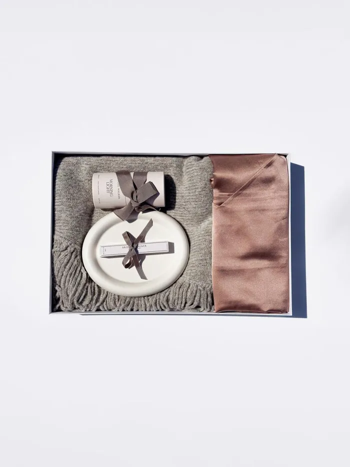 The Deluxe Essence Box Essence Women Brochu Walker Morning Light Fragrance and Candle