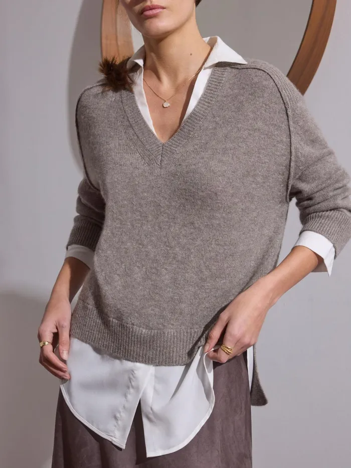 The Looker Layered VNeck Otter Melange With White Underlayer Women Brochu Walker Looker Sweaters The Looker Layered VNeck Otter Melange With White Underlayer Women Brochu Walker Looker Sweaters