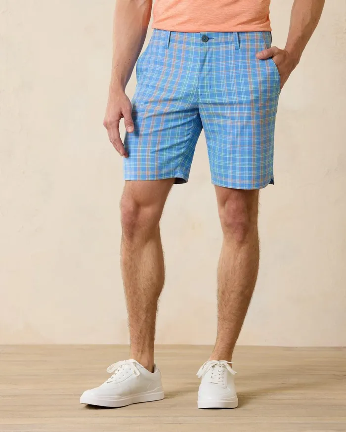 Tommy Bahama Bahama Survivor 8inch ElasticWaist Shorts Dark Gravel Men Shorts