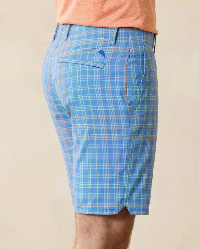 Tommy Bahama Bahama Survivor 8inch ElasticWaist Shorts Dark Gravel Men Shorts Tommy Bahama Bahama Survivor 8inch ElasticWaist Shorts Dark Gravel Men Shorts