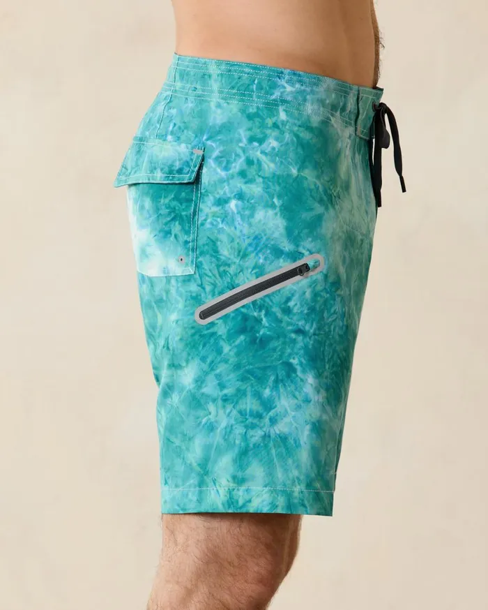 Tommy Bahama Naples Spotted At Sea 6Inch Swim Trunks Black Men Swim and Boardshorts Tommy Bahama Naples Spotted At Sea 6Inch Swim Trunks Black Men Swim and Boardshorts