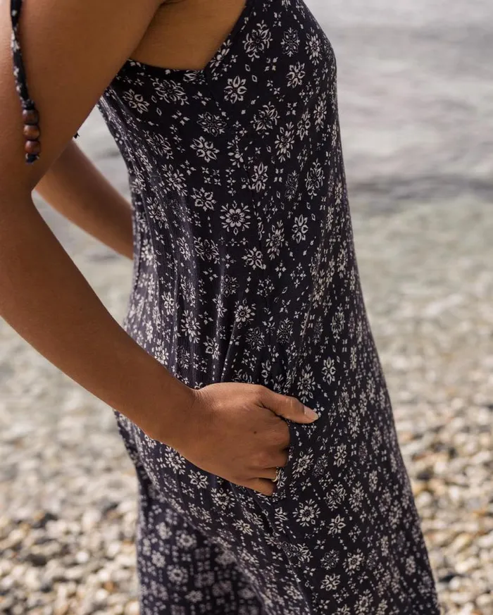 Women Bottoms Passenger Breeze Maxi Dress Simple Tile Faded Black Simple Tile Faded Black