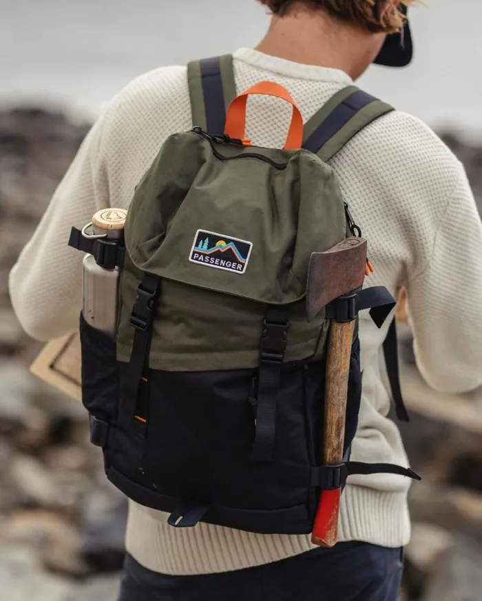 WomenMen Backpacks and Bags Passenger Boondocker Recycled 26L Backpack BlackKhaki Blackkhaki WomenMen Backpacks and Bags Passenger Boondocker Recycled 26L Backpack BlackKhaki Blackkhaki
