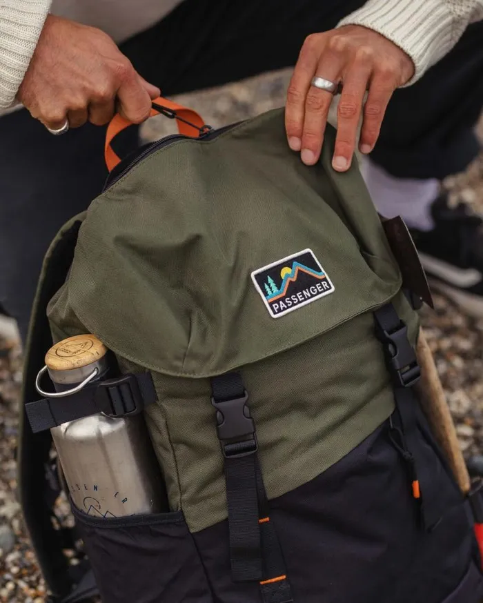 WomenMen Backpacks and Bags Passenger Boondocker Recycled 26L Backpack BlackKhaki Blackkhaki