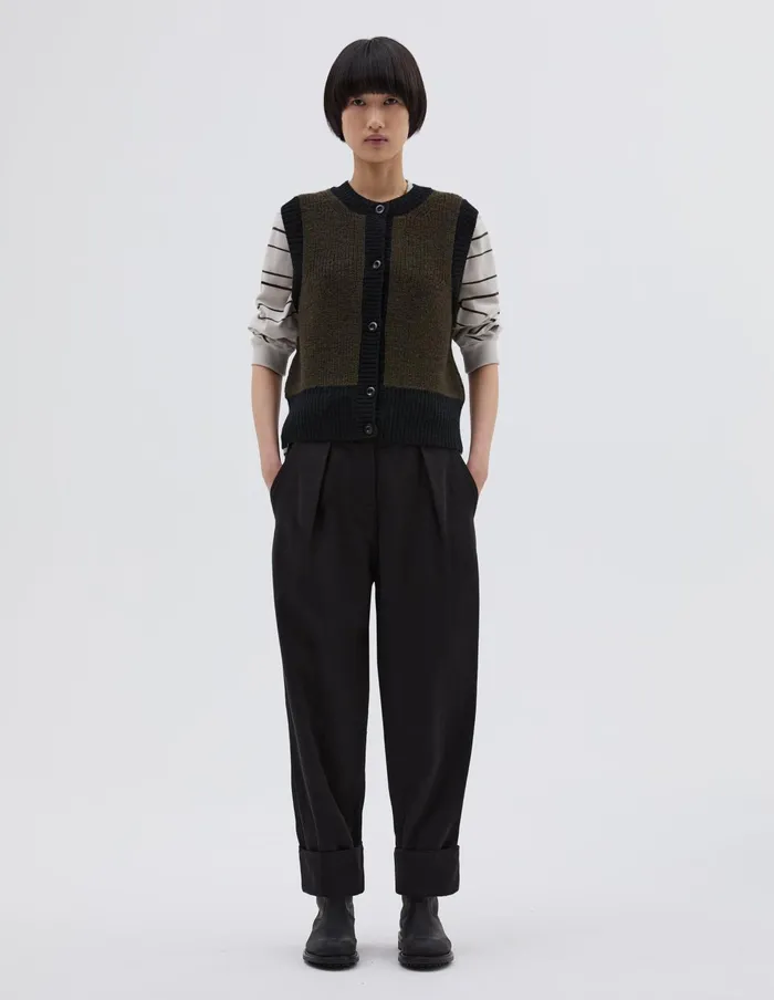 Women Mhl Contrast Trim Waistcoat Dark Olive Black Margaret Howell Knitwear